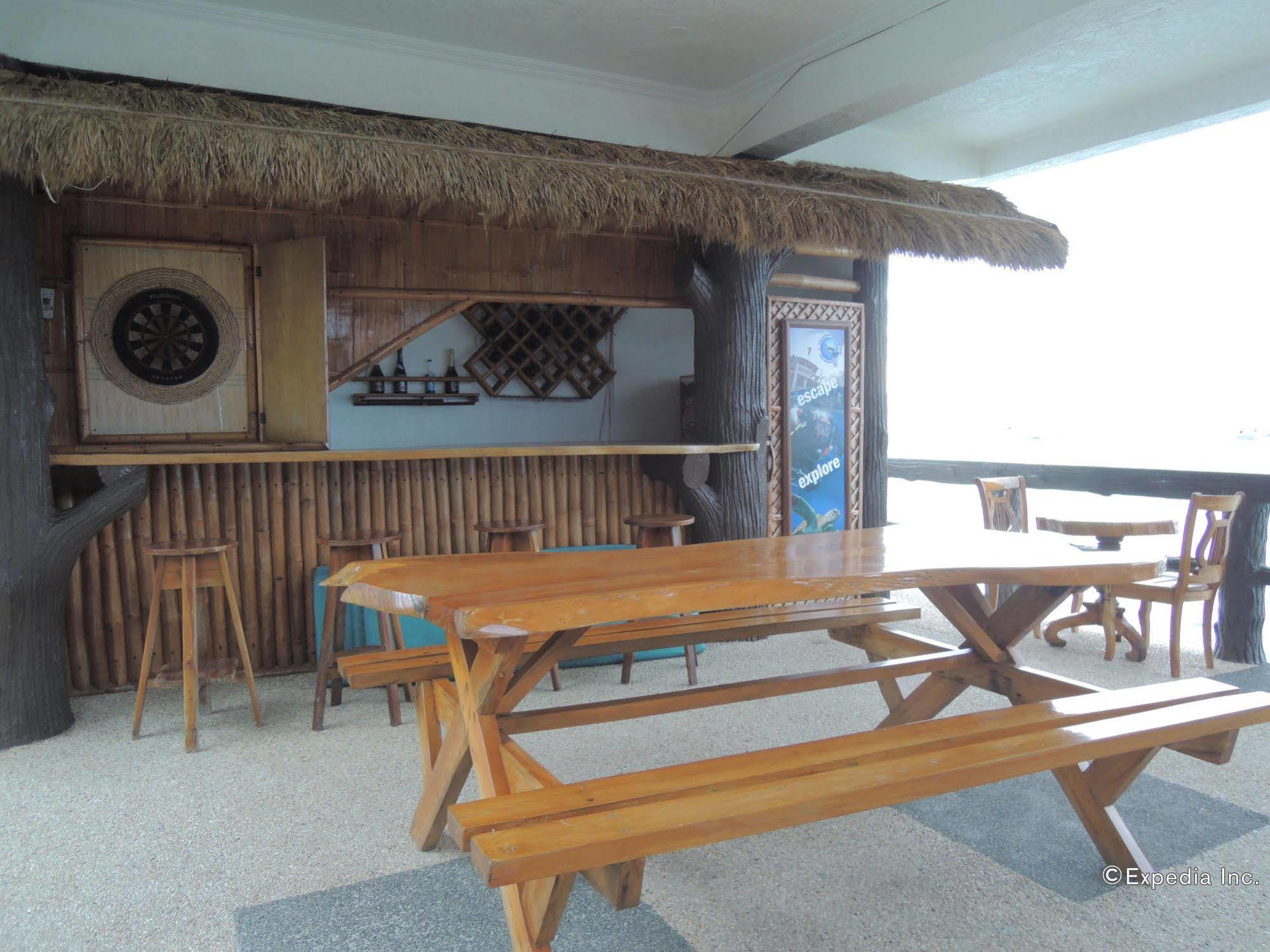 Love'S Beach & Dive Resort Моалбоал Екстер'єр фото